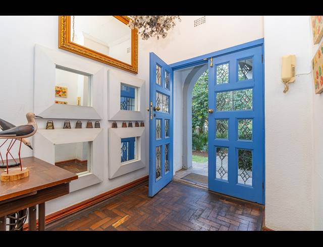 3 BEDROOM FREEHOLD FOR SALE IN NORTHCLIFF